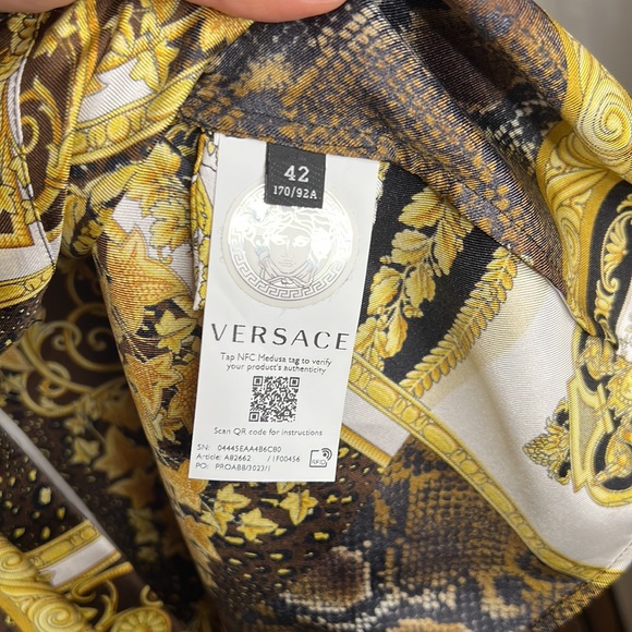 •NWT Versace Barocco patchwork Silk blouse - Picture 9 of 15